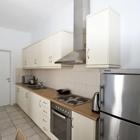 Nireas Apartamento *