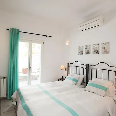 Nireas * Platys Gialos (Mykonos)