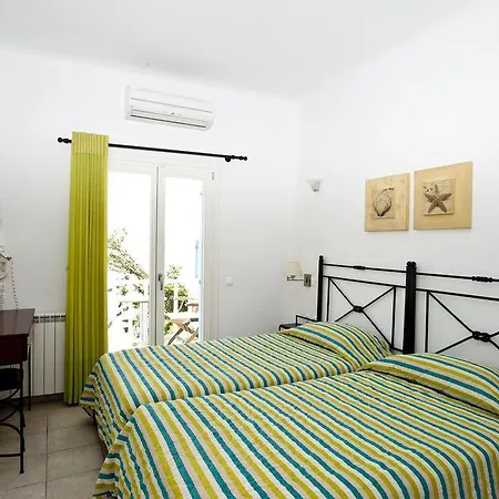 Apartment Nireas *